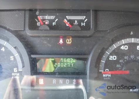 2013 Ford E-250 Commercial z USA, uszkodzony, nr VIN 1FTNE2EW9DDA54248